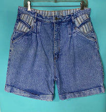 Load image into Gallery viewer, Vintage High Waist Denim Shorts - Bill Blass BB - Size 16
