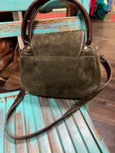 Load image into Gallery viewer, Green Suede Leather Purse With Leather Horse Detail
