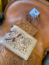 Load image into Gallery viewer, Leather tooled light colored wallet
