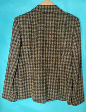 Load image into Gallery viewer, Pendleton Tweed Jacket button front- Size 10 - Sold as is with small tear in back
